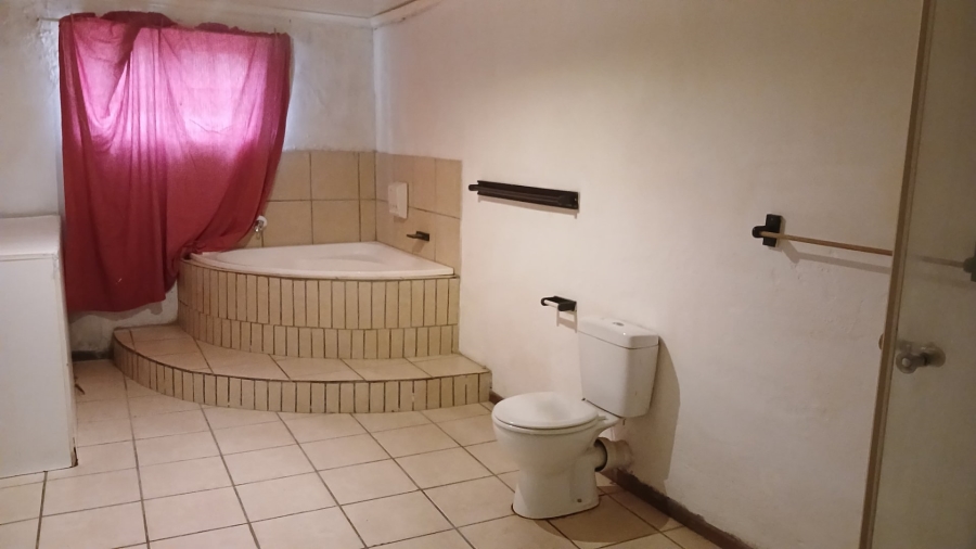  Bedroom Property for Sale in Vredenhof Sh Free State